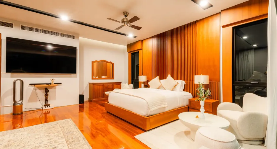 For sale 4 bedrooms villa in Mueang Phuket, Phuket