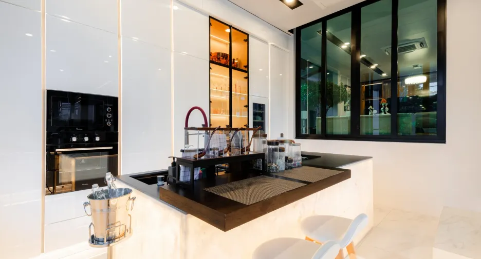 For sale 4 bedrooms villa in Mueang Phuket, Phuket