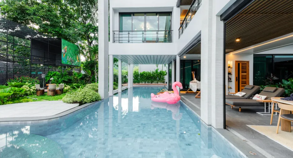 For sale 4 bedrooms villa in Mueang Phuket, Phuket