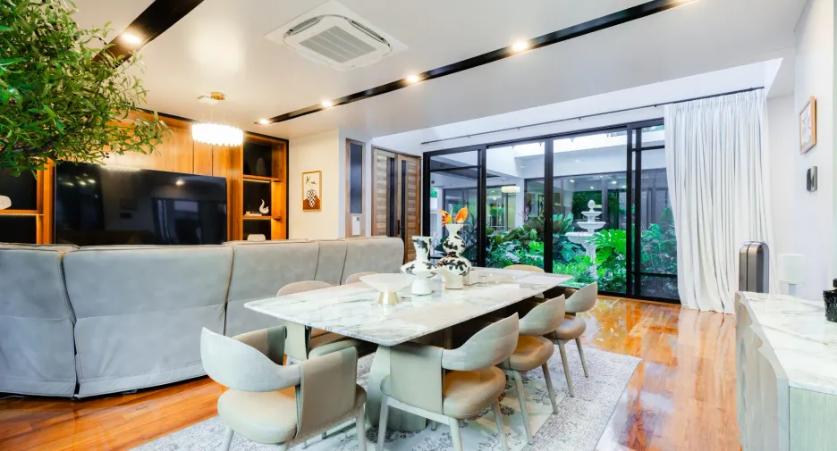 For sale 4 bedrooms villa in Mueang Phuket, Phuket
