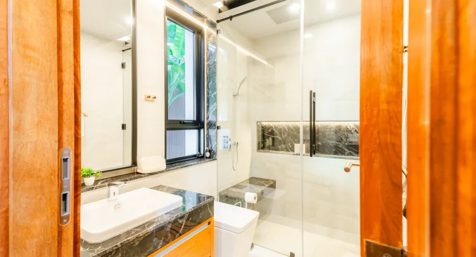For sale 4 bedrooms villa in Mueang Phuket, Phuket