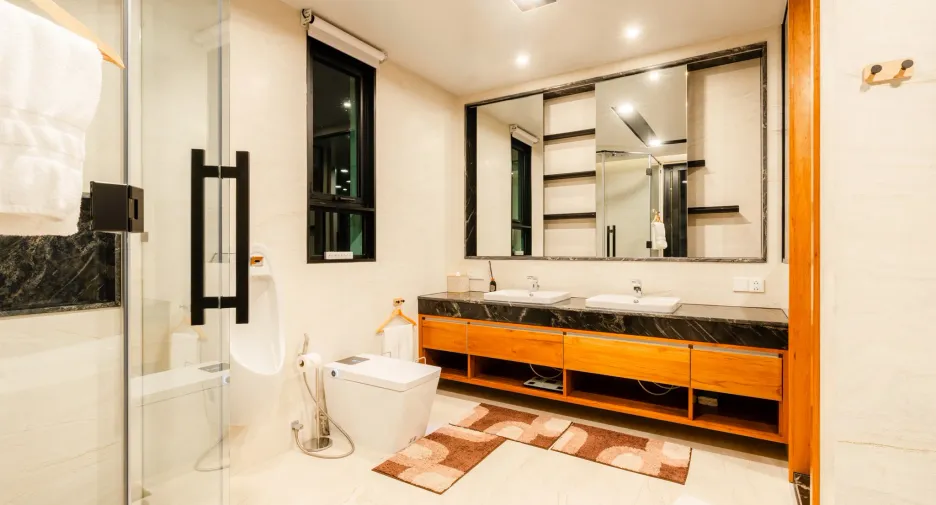 For sale 4 bedrooms villa in Mueang Phuket, Phuket