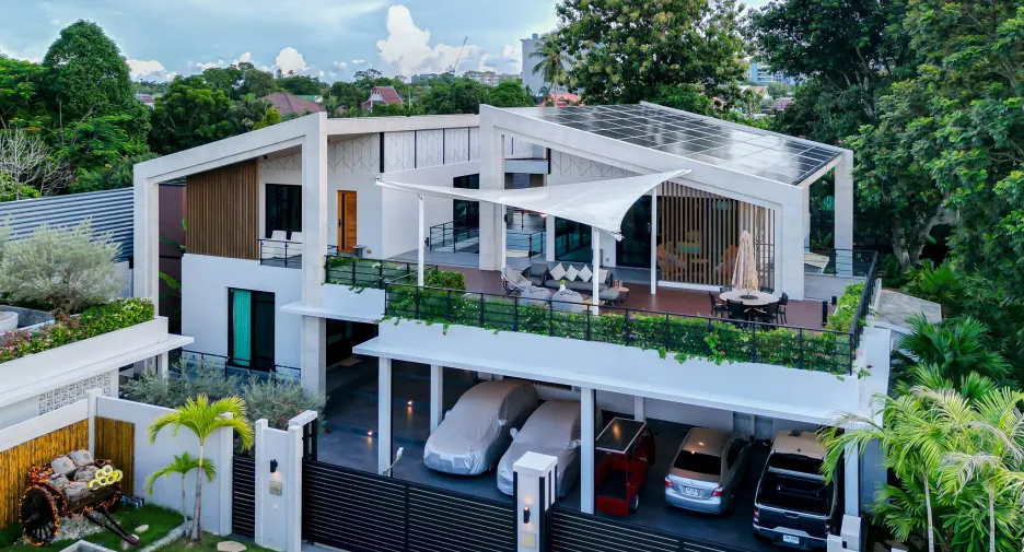 For sale 4 bedrooms villa in Mueang Phuket, Phuket