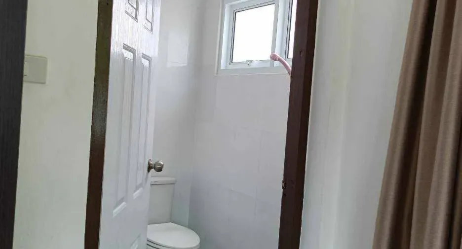 For rent and for sale 3 bedrooms house in Bang Lamung, Chonburi