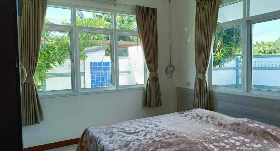 For rent and for sale 3 bedrooms house in Bang Lamung, Chonburi