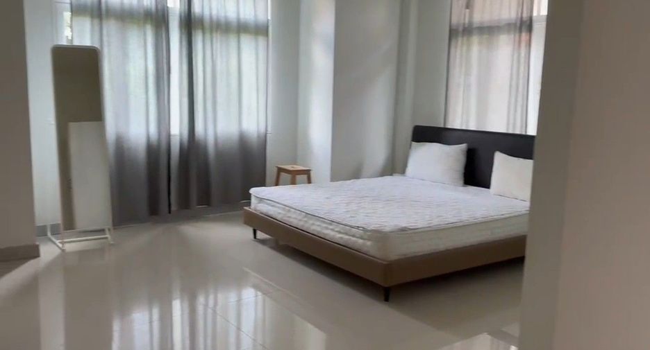 Casa en alquiler de 3 habitaciones en Thalang, Phuket