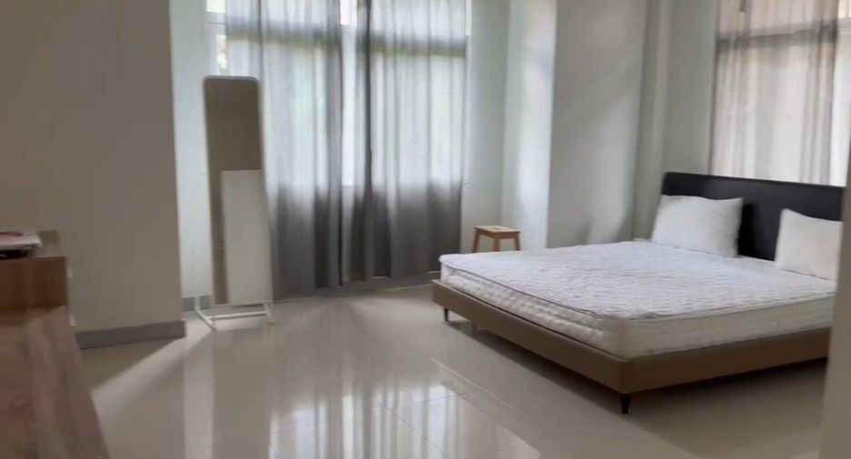 Casa en alquiler de 3 habitaciones en Thalang, Phuket
