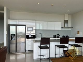 Condo en venta de 3 habitaciones en Bang Saray, Pattaya