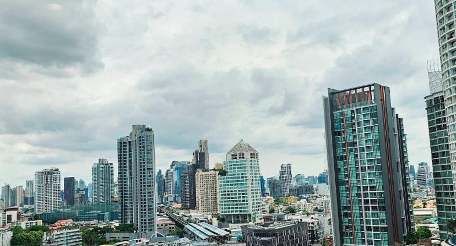 For rent 1 bed condo in Khlong Toei, Bangkok