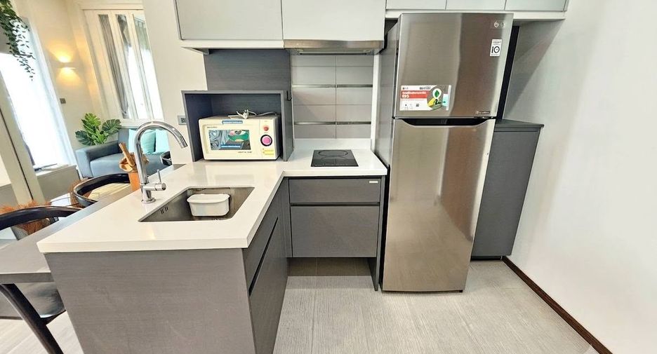 For rent 1 bed condo in Khlong Toei, Bangkok