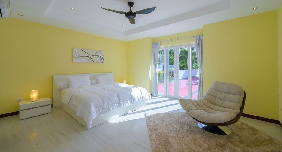 For sale 4 ベッドルーム house in Bang Lamung, Chonburi