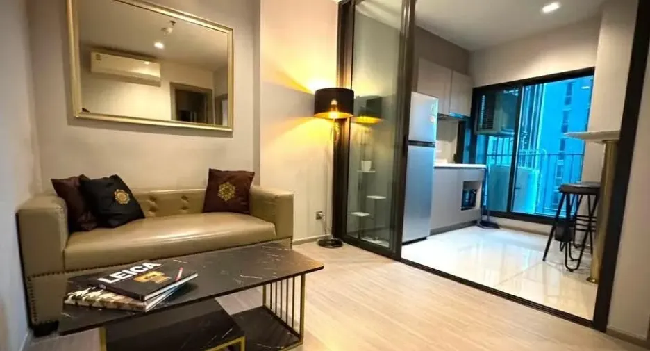 À louer 1 chambre condo à Huai Khwang, Bangkok