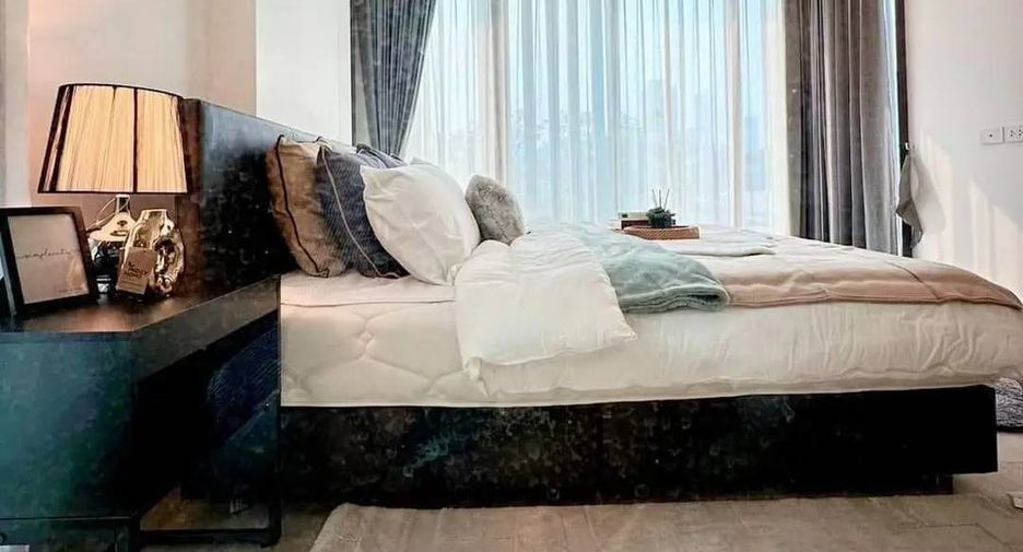 For sale 2 bedrooms condo in Watthana, Bangkok
