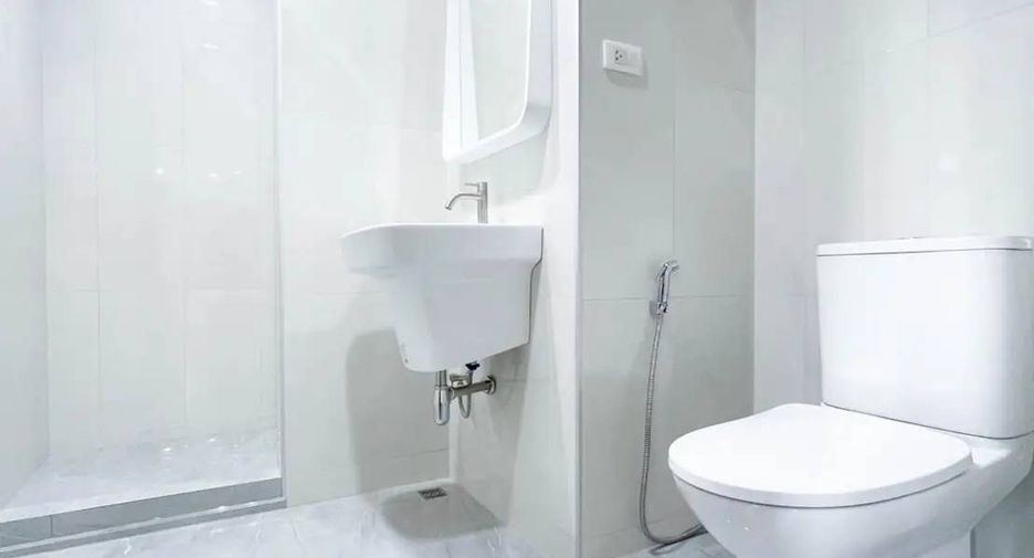 Продажа 2 спальни кондо в Кхлонг Тоеи, Бангкок