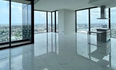 Condo en venta de 3 habitaciones en Bang Kho Laem, Bangkok