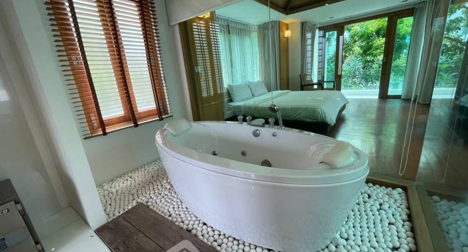 À louer et à vendre 8 chambres villa à Bang Lamung, Chonburi