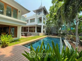 À louer et à vendre 8 chambres villa à Bang Lamung, Chonburi