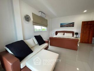 Haus zur Miete und zum Kauf mit 5 Zimmer in Bang Lamung, Chonburi