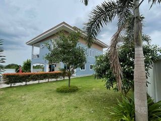 Haus zur Miete und zum Kauf mit 5 Zimmer in Bang Lamung, Chonburi