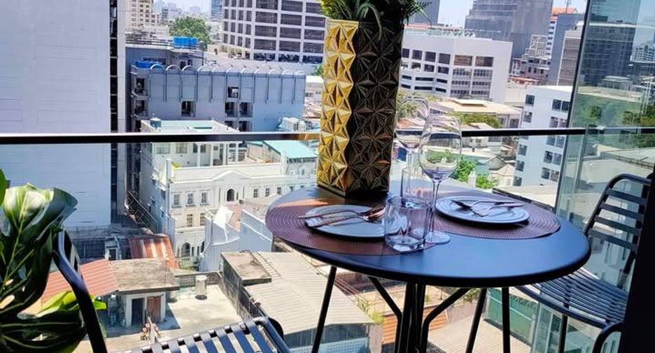 À louer et à vendre 1 chambre condo à Bang Rak, Bangkok