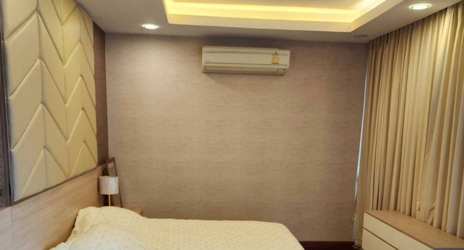 For sale 5 bedrooms house in Chatuchak, Bangkok