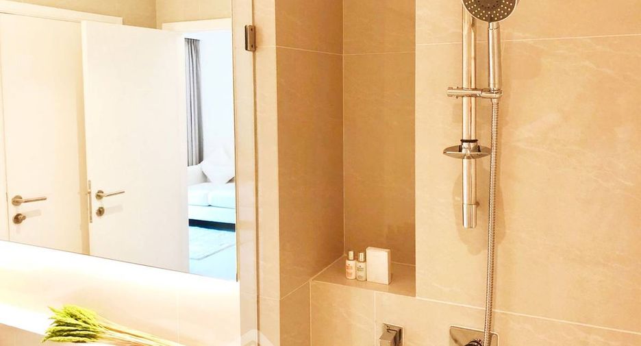 For sale 2 bedrooms condo in Khlong Toei, Bangkok