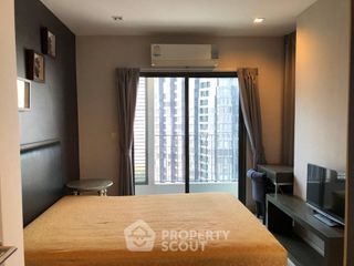 À vendre 2 chambres condo à Huai Khwang, Bangkok