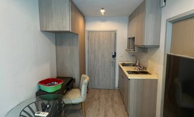 For sale 1 bed condo in Bangkok Noi, Bangkok