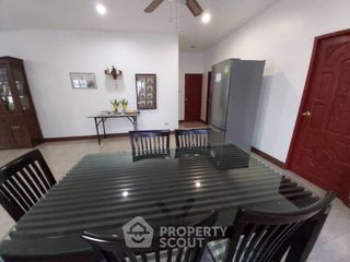Haus zum Kauf mit 4 Zimmer in Bang Lamung, Chonburi