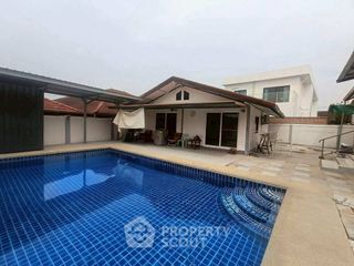 À vendre 6 chambres villa à Bang Lamung, Chonburi