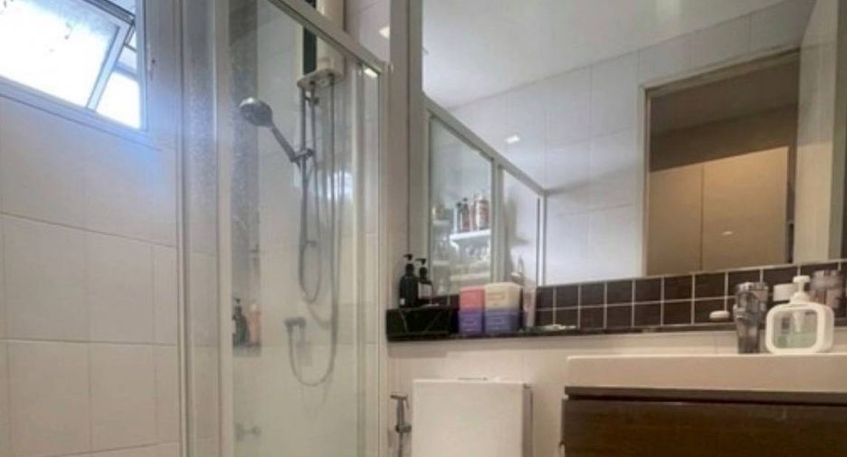 For sale 4 ベッドルーム house in Khlong Sam Wa, Bangkok