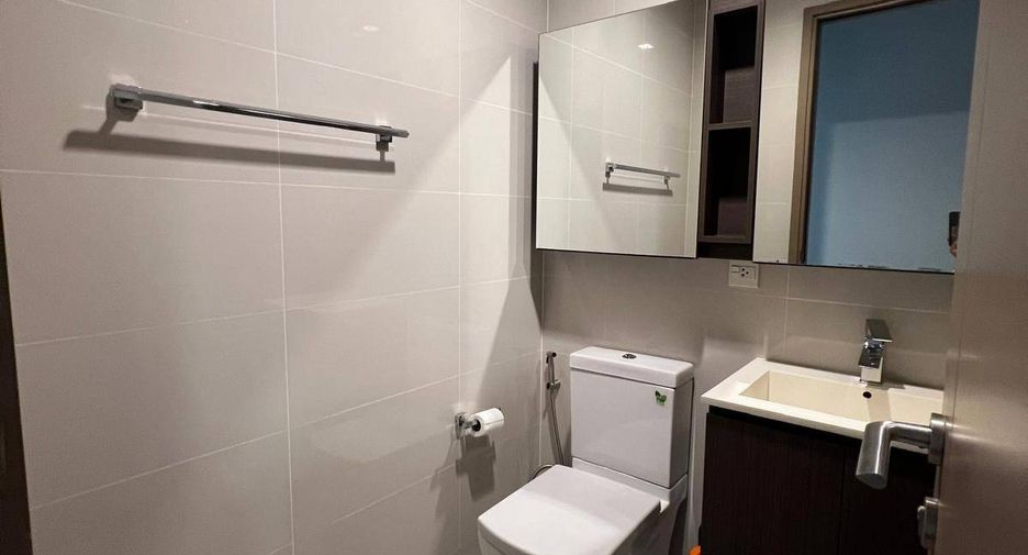 Condo en alquiler de 2 habitaciones en Khlong Toei, Bangkok