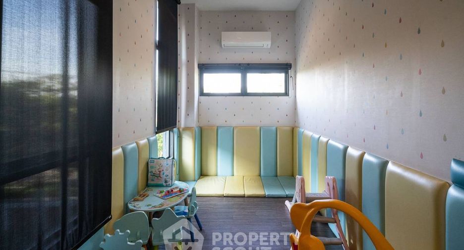 For rent 3 bedrooms house in Saphan Sung, Bangkok