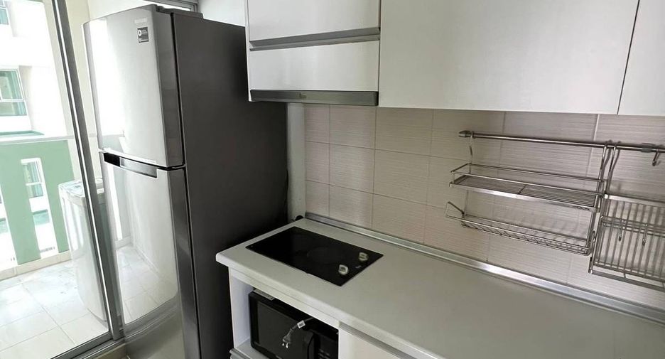 À louer 1 chambre condo à Huai Khwang, Bangkok