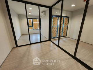 Wohnung zur Miete mit 2 Zimmer in Thon Buri, Bangkok