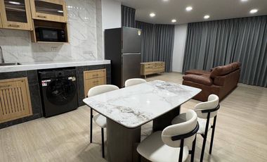 Wohnung zur Miete mit 2 Zimmer in Wang Thonglang, Bangkok