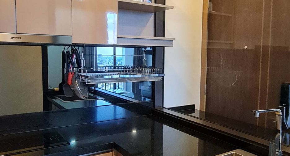Condo en alquiler de 1 habitaciones en Khlong Toei, Bangkok