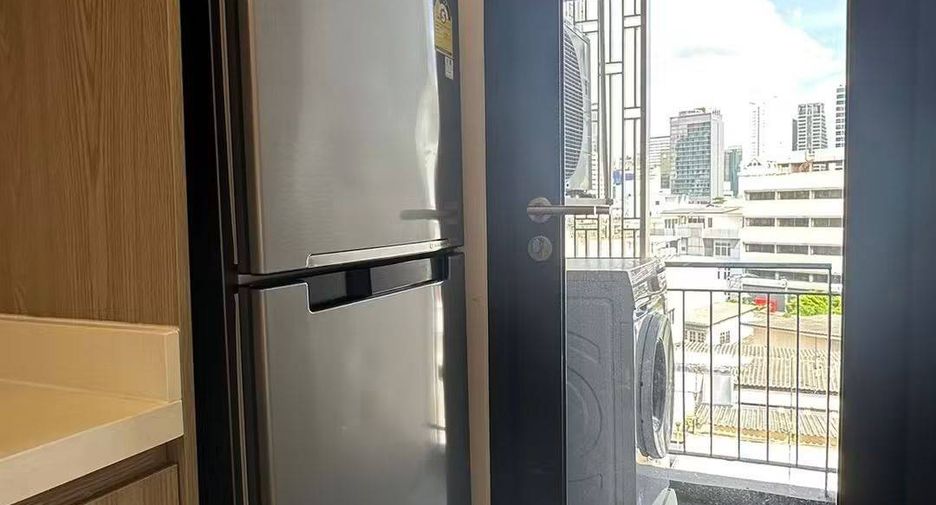 For rent 1 bed condo in Bang Rak, Bangkok