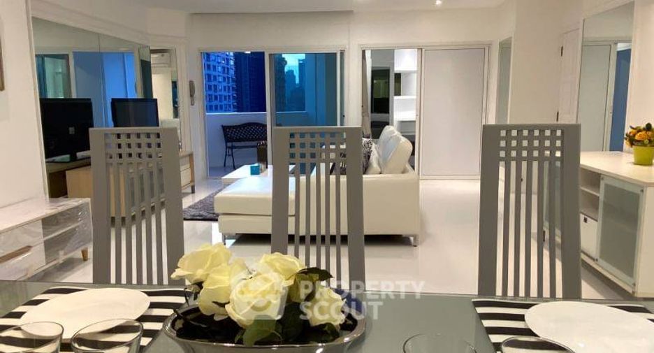 For rent 3 bedrooms condo in Watthana, Bangkok