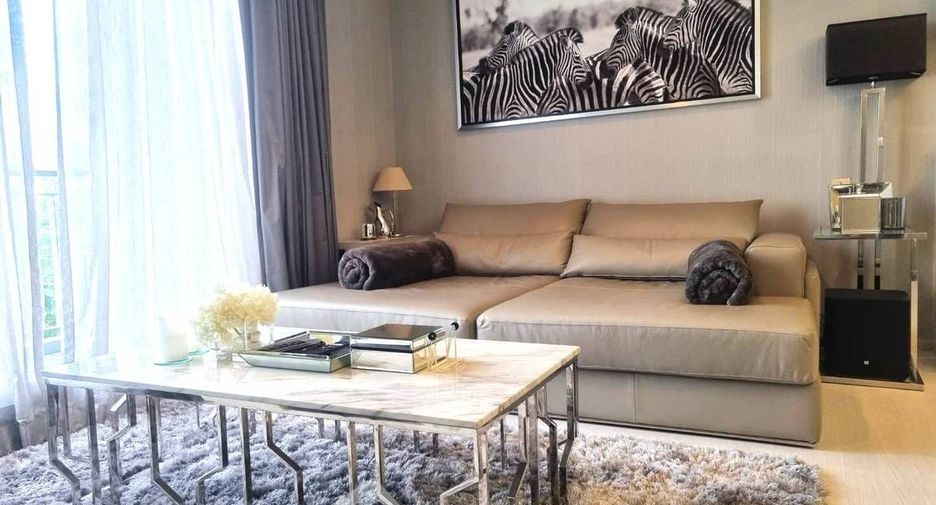 For rent 2 bedrooms condo in Khlong Toei, Bangkok