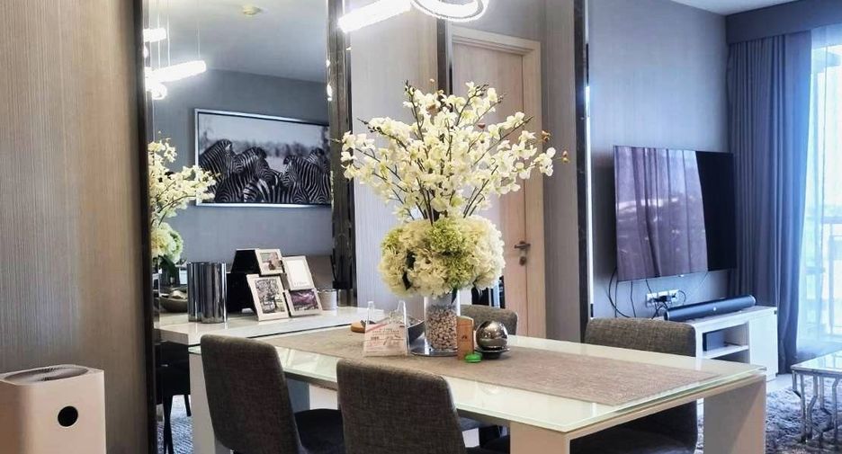 For rent 2 bedrooms condo in Khlong Toei, Bangkok
