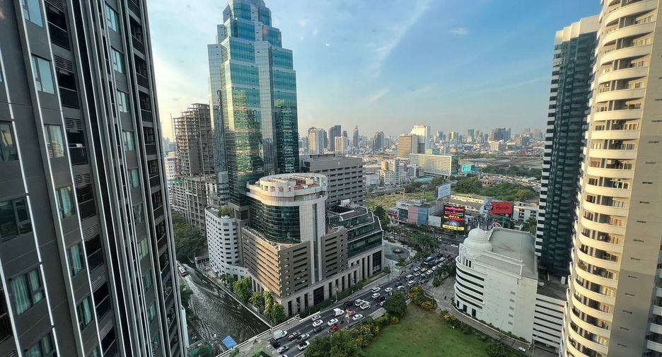 Condo en alquiler de 1 habitaciones en Pathum Wan, Bangkok