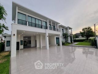 For rent 6 bedrooms house in Lat Krabang, Bangkok