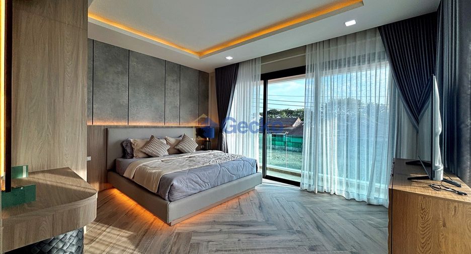 Haus zum Kauf mit 5 Zimmer in Bang Lamung, Chonburi