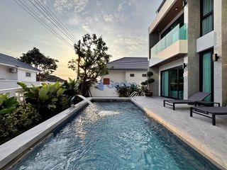 Haus zum Kauf mit 5 Zimmer in Bang Lamung, Chonburi