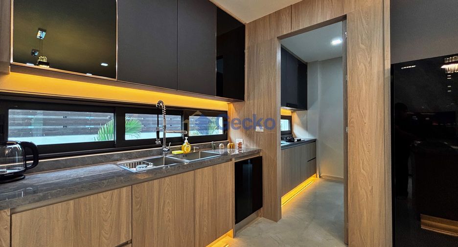 Haus zum Kauf mit 5 Zimmer in Bang Lamung, Chonburi