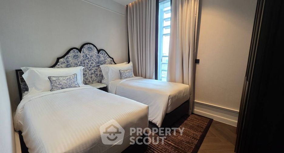 For rent 2 bedrooms apartment in Khlong Toei, Bangkok