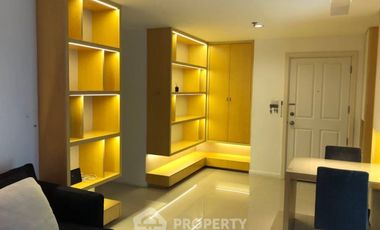 À louer 2 chambres condo à Huai Khwang, Bangkok