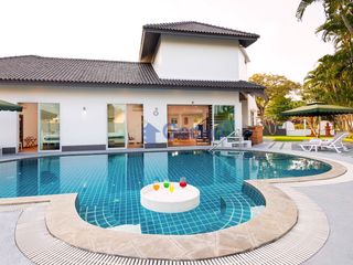 Haus zum Kauf mit 4 Zimmer in Bang Lamung, Chonburi