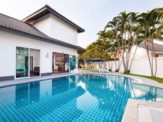 Haus zum Kauf mit 4 Zimmer in Bang Lamung, Chonburi